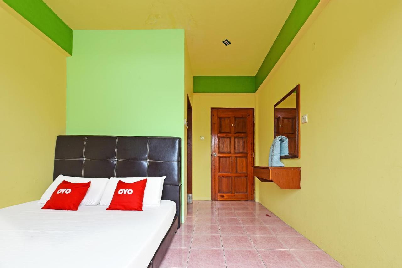 Oyo 90565 Teresek View Motel Kuala Tahan Exteriör bild